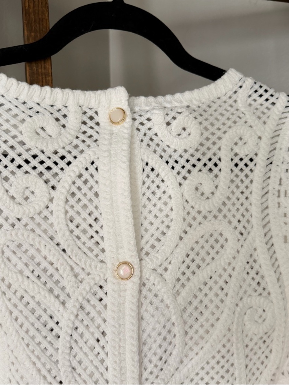 White House Black Market Puff Sleeve Novelty Crochet Cropped Top Blouse Medium - Picture 11 of 16